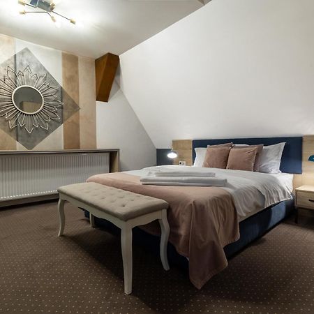 Lumiere House Sibiu Hotell Exteriör bild