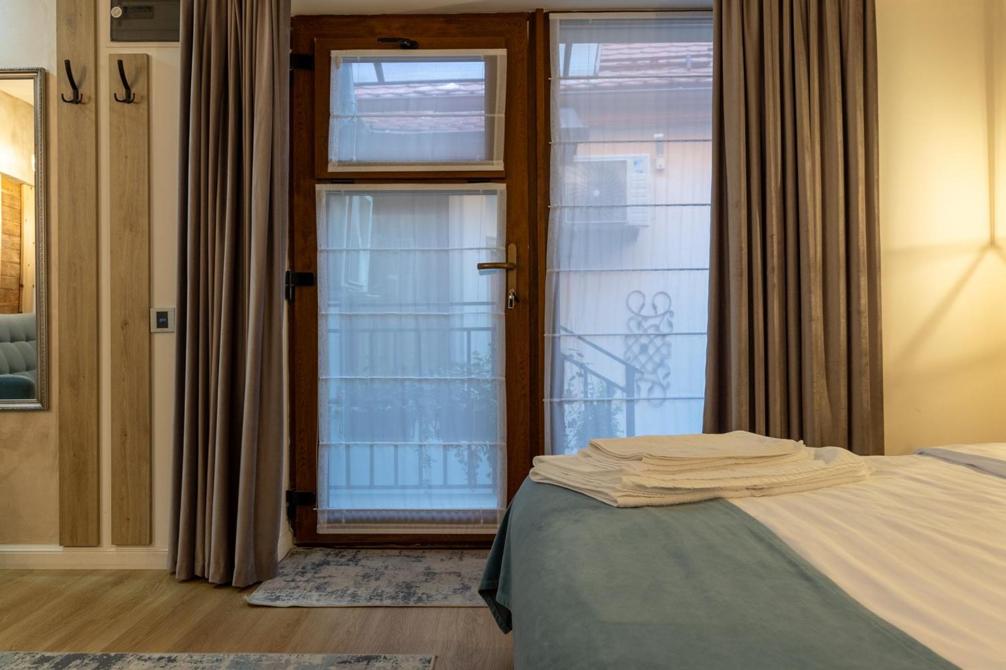Lumiere House Sibiu Hotell Exteriör bild
