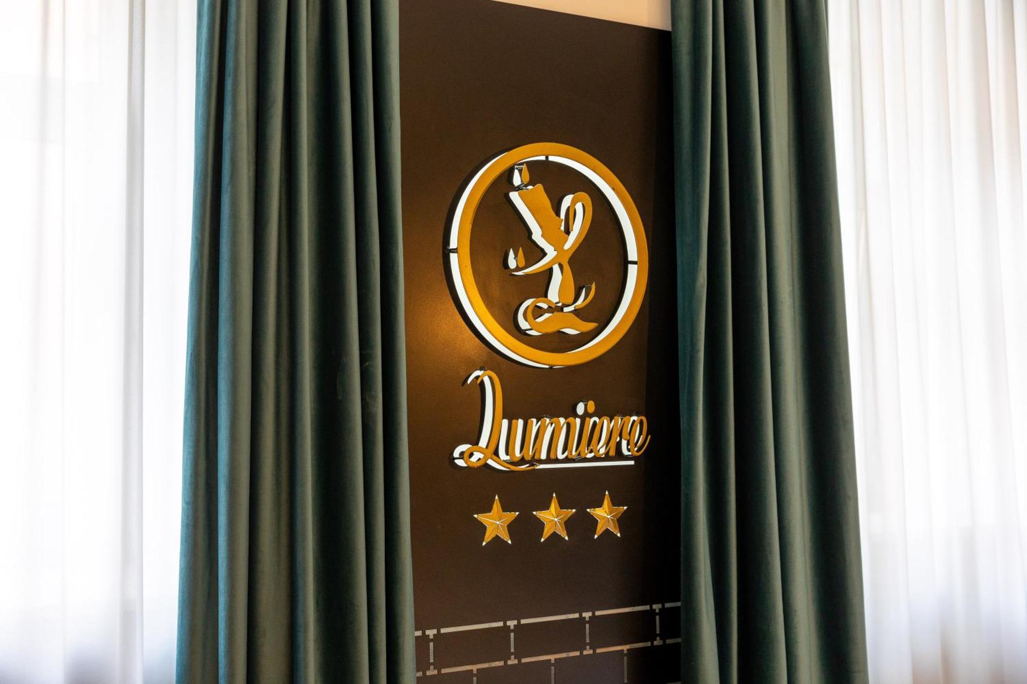 Lumiere House Sibiu Hotell Exteriör bild