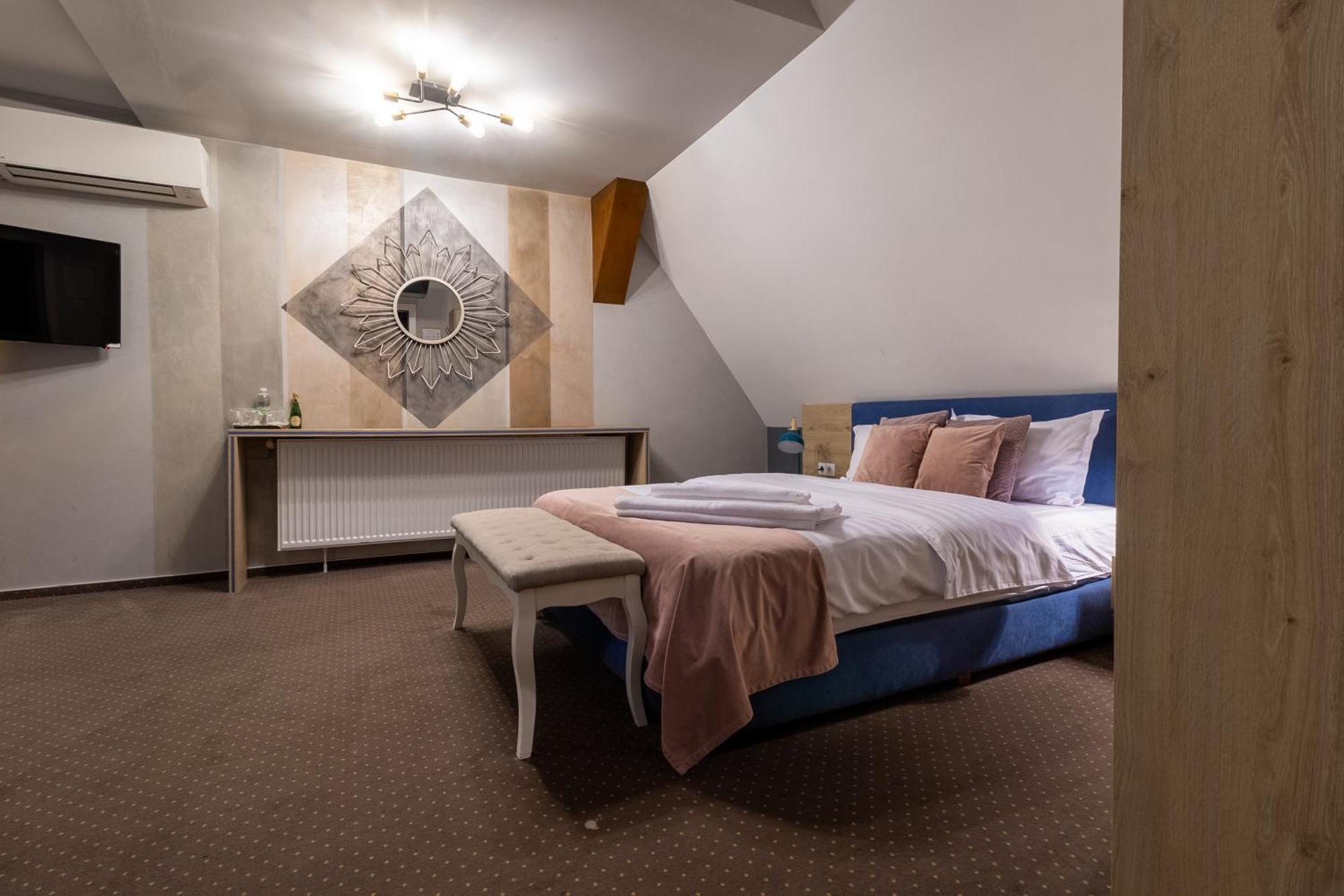Lumiere House Sibiu Hotell Exteriör bild